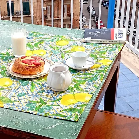 Di Nick Corso Dei Mille 175