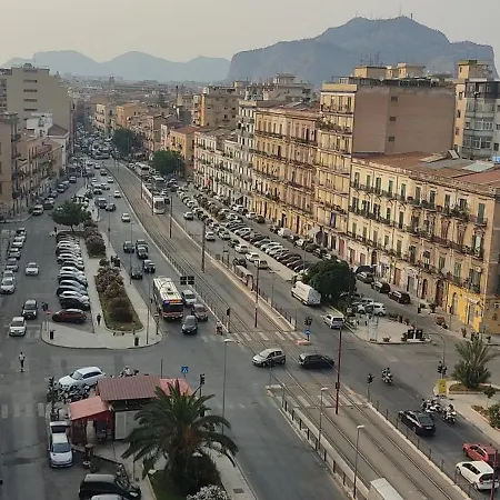 Di Nick Corso Dei Mille 175 Apartamento